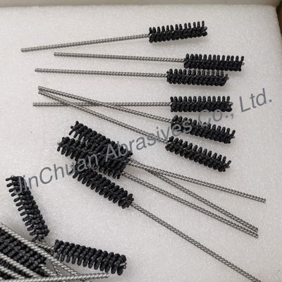 정밀 구멍 닦기 및 내부 구멍 가공을 위해 CNC 프레싱 기계 도구에 설치 된 닦기 붓