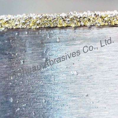 조각된 대리석 재질 다이아몬드 밴드는 봤습니다